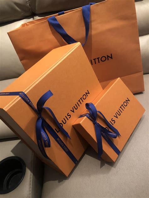 Louis Vuitton Lv Gifts & Merchandise for Sale 